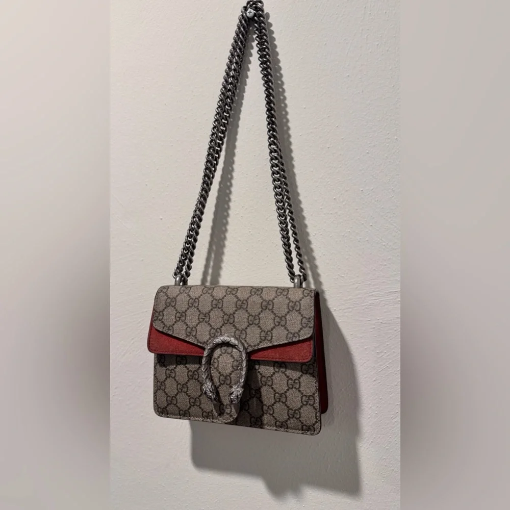 Gucci Dionysus GG Supreme Mini Bag - Picture 8 of 15